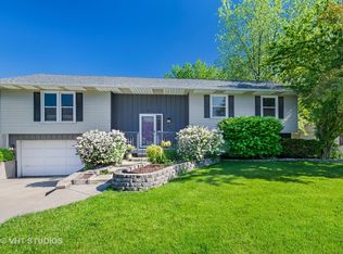 1017 North Ave, Batavia, IL 60510