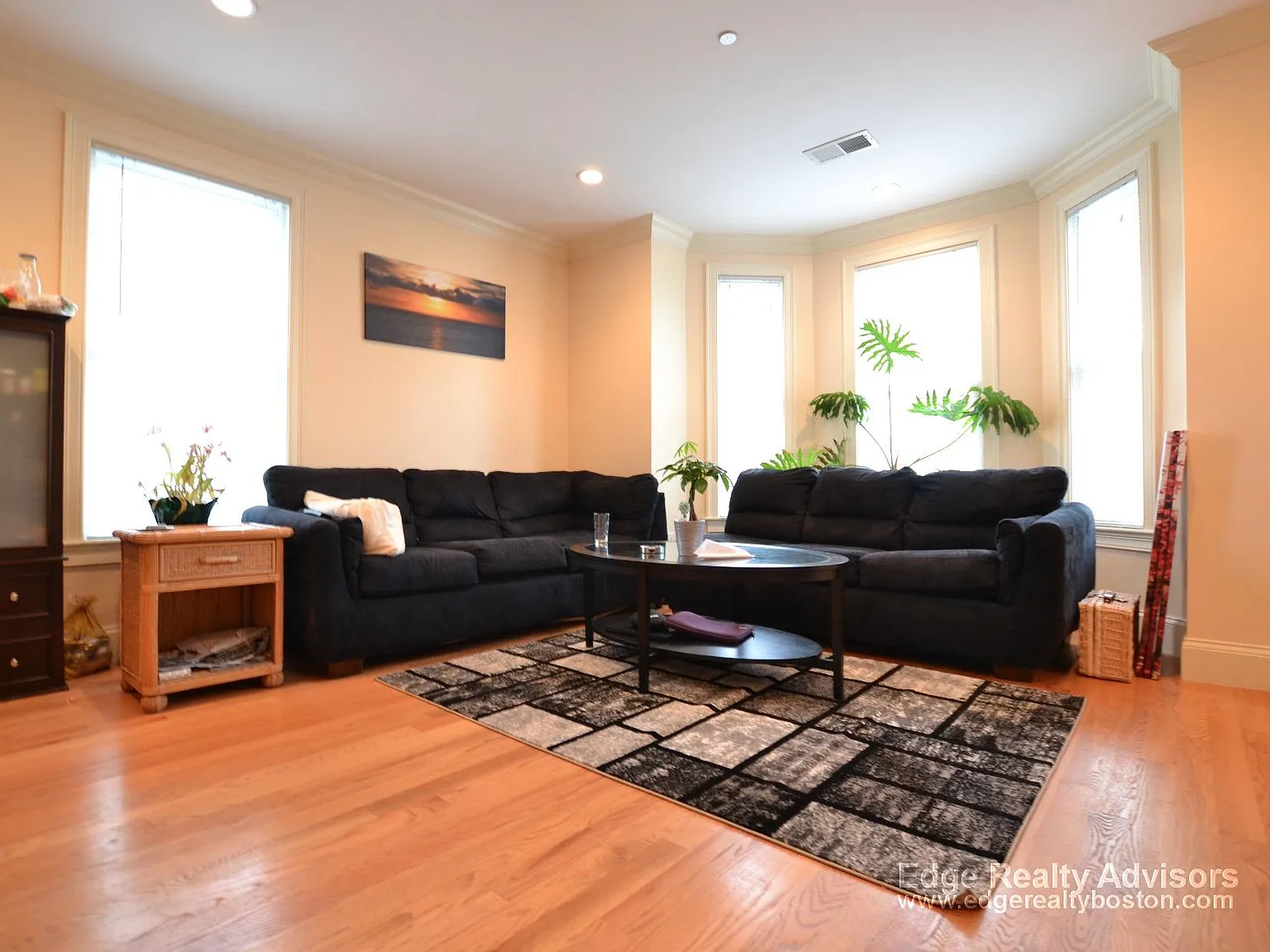 3 bed, 1500 sqft, $3,850 — Photo 4