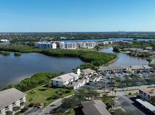 6555 99th Way N APT 20E, Saint Petersburg, FL 33708