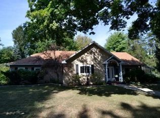 14094 Prairie Rd, Three Oaks, MI 49128