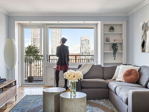 2nd image of 201 W 70th St APT 23B