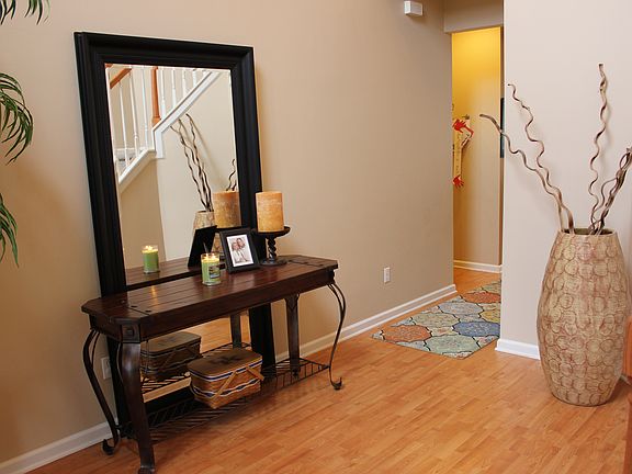 4th image of 3928 Yellowwood Trce