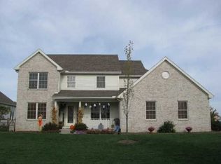 9006 Bear Creek Dr, Sylvania, OH 43560