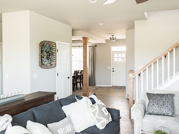 7th image of this home