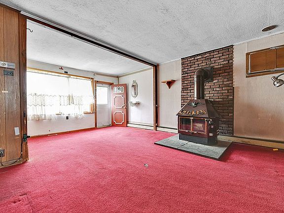 5th image of 3315 200th St