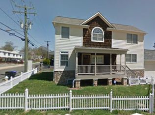 1703 S Walter Reed Dr, Arlington, VA 22204