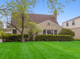 806 Chilton Ln, Wilmette, IL