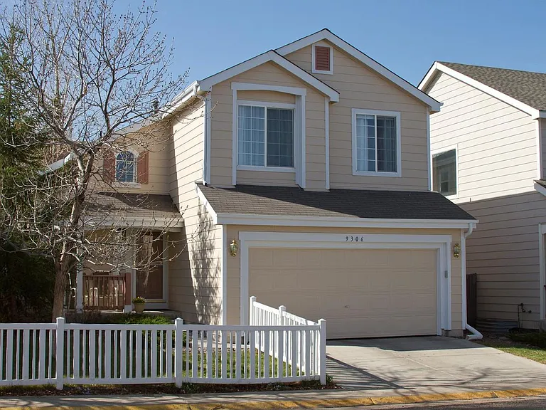 9306 E Arizona Pl — Photo 1