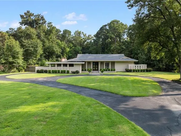 5500 Lakewood Dr, Fairhope, AL 36532