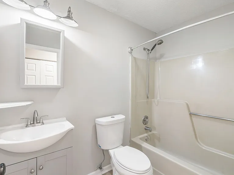 5712 Walden Woods Ct — Photo 19