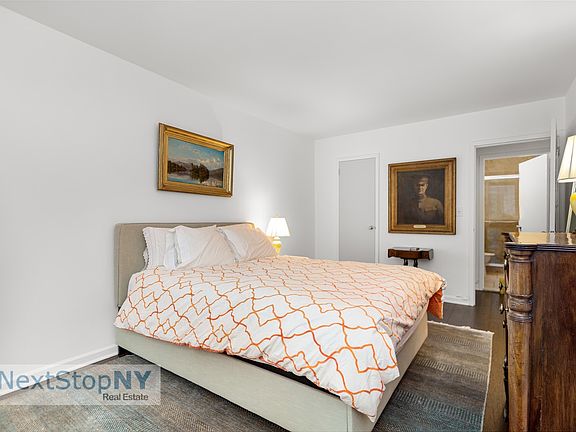 5th image of 245 E 54th St APT 4C