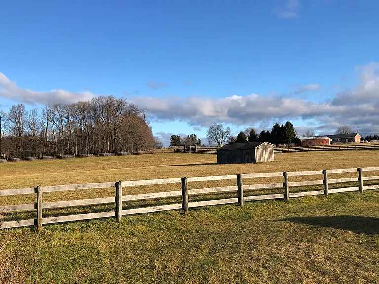 Side window view to adjacent fields.