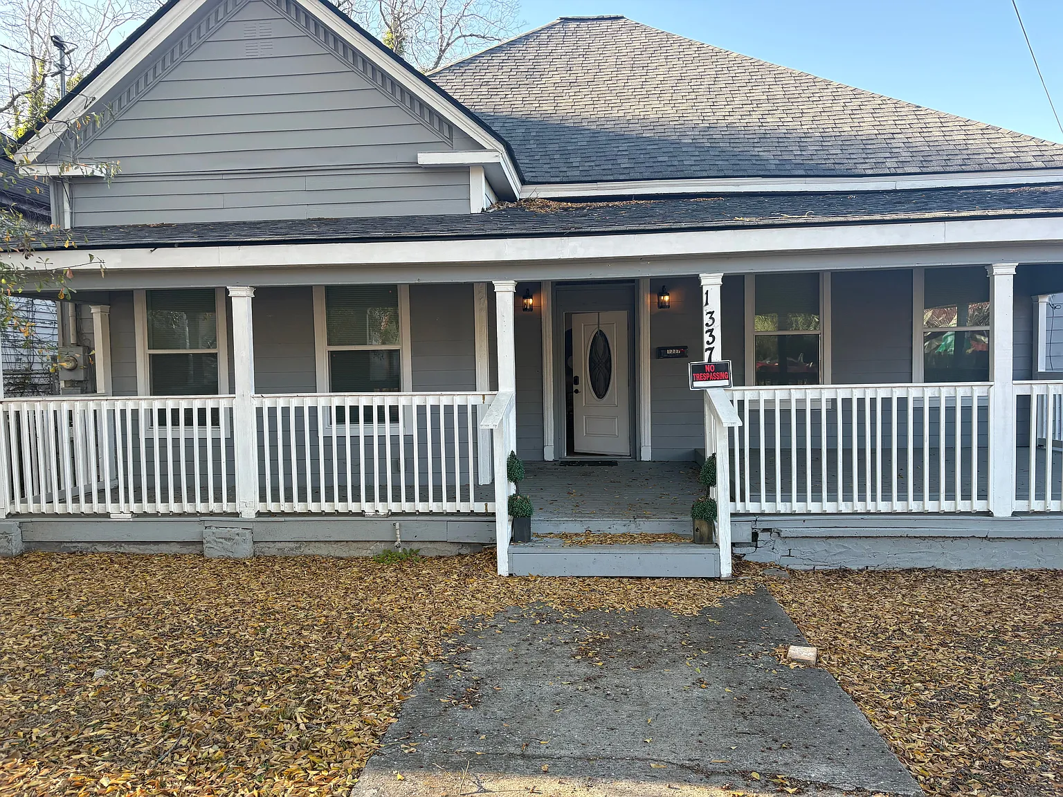 3 bed, 3.0 bath, 1176 sqft, $1,500 — Photo 1