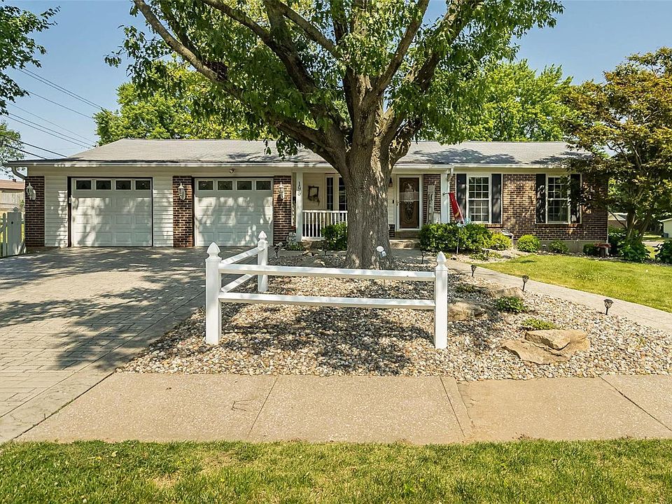 195 Albert Dr, Florissant, MO 63031 Zillow