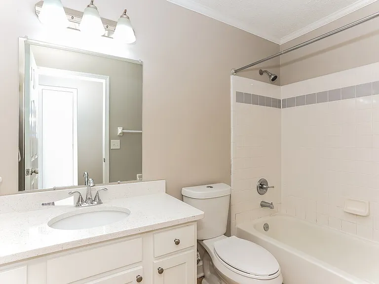 248 Carriann Cove Trl W — Photo 15
