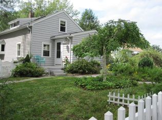 19 Oakland Dr, Auburn, MA 01501