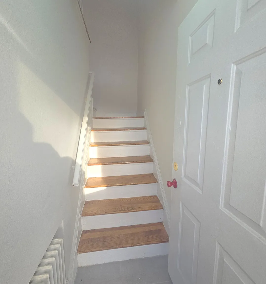 2 bed, 892 sqft, $2,723 — Photo 2