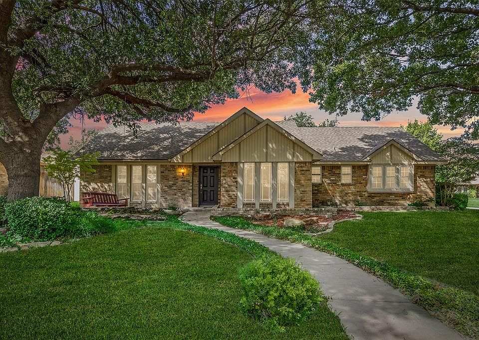1st image of 2429 Bengal Ln