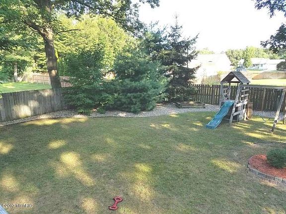 5th image of 1740 Scenic Oak Ln