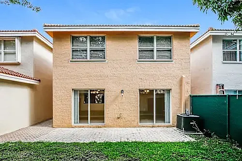 9337 NW 90th Ave — Photo 12