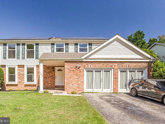 3rd image of 1446 Fairbanks Dr