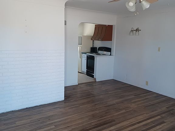 2nd image of 1922 Franklin St #1922