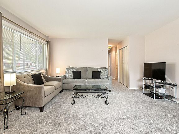 5th image of 477 Argyle Cres