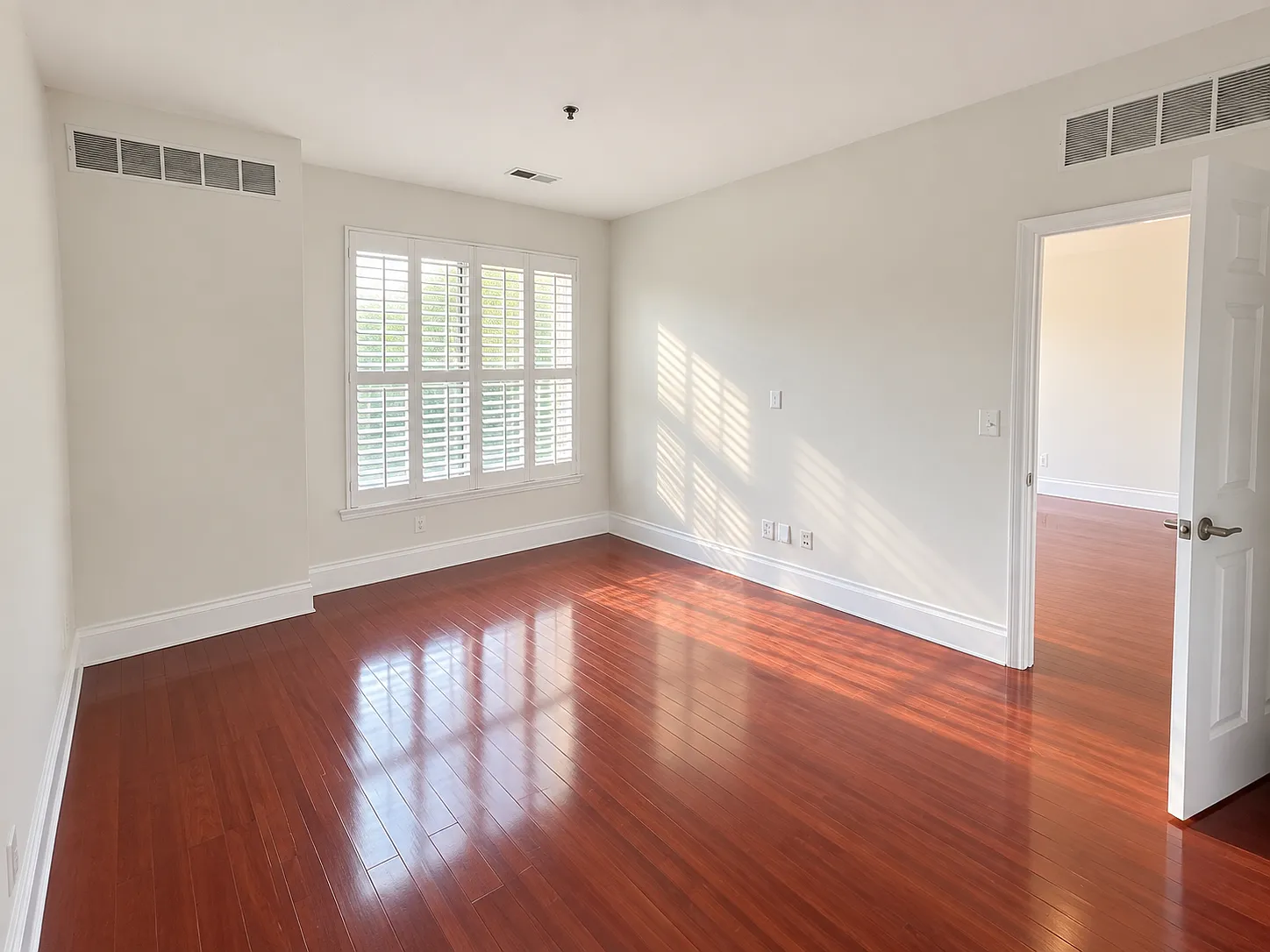 1 bed, 767 sqft, $3,250 — Photo 4