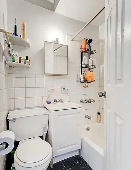 230 N 5th St #2R — Photo 7