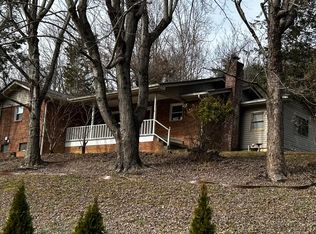 121 Garrison Hollow Rd, Elizabethton, TN 37643