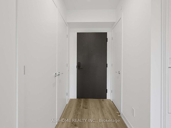 3rd image of 771 Yonge St #1901