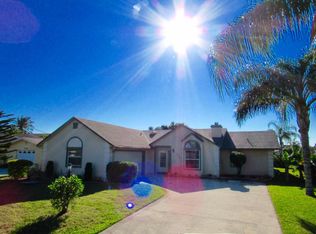 2520 SE Grand Dr, Port Saint Lucie, FL 34952