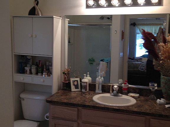 4th image of 3324 Grove Ln #1