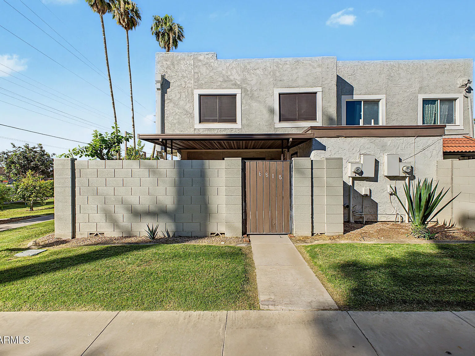 3 bed, 1.0 bath, 1035 sqft, $2,200 — Photo 3