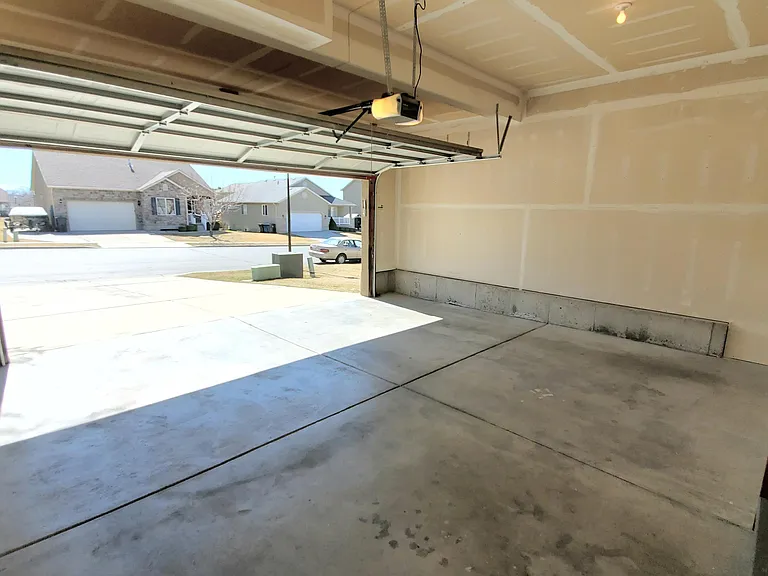 483 E Apple Blossom Ln — Photo 33