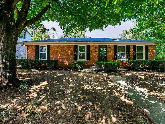 2nd image of 119 Tartan Dr