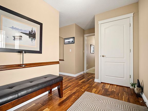3rd image of 53 Ridgepoint Way