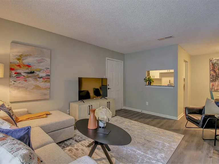 Turtle Creek - Lennox — Photo 17