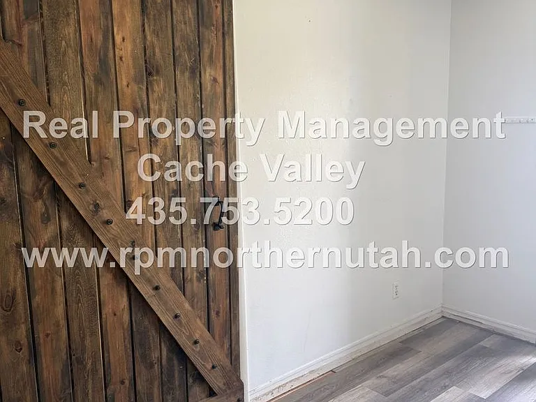 357 N 200 W — Photo 3