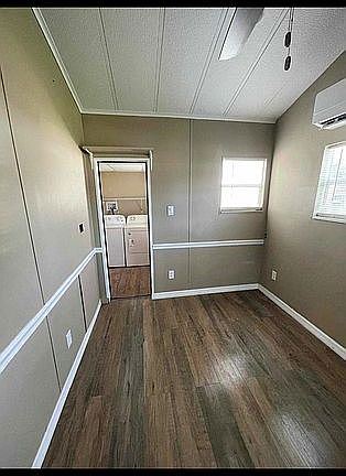 5th image of 14140 S Us Highway 441 Unit 100