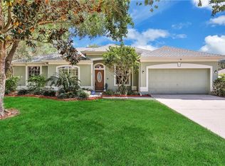 2209 Longmore Cir, Valrico, FL 33596