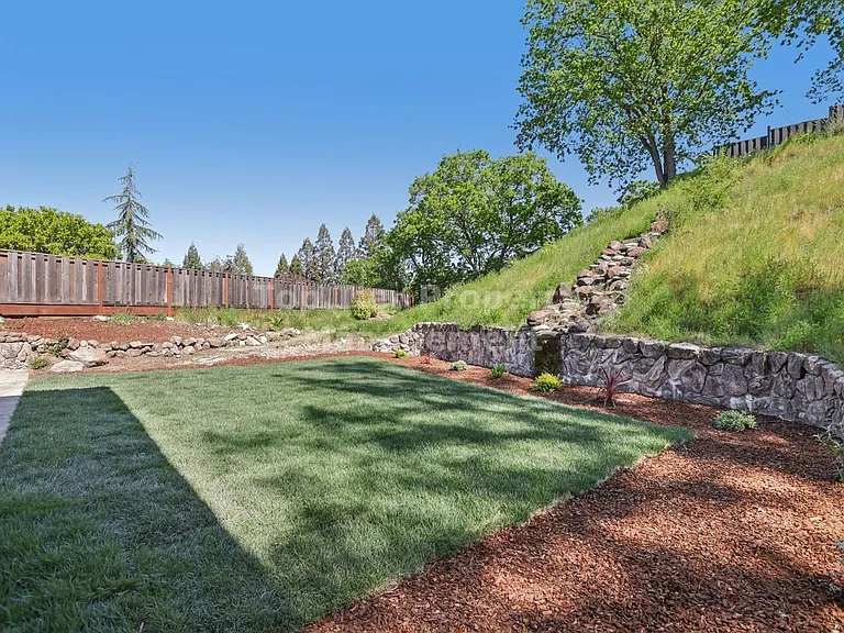 44 Lariat Ct — Photo 42