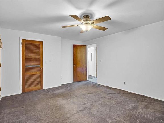 3rd image of 30 Leroy Pl