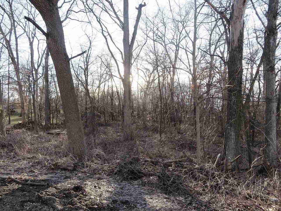 2nd image of L9 N Sweetbriar Dr