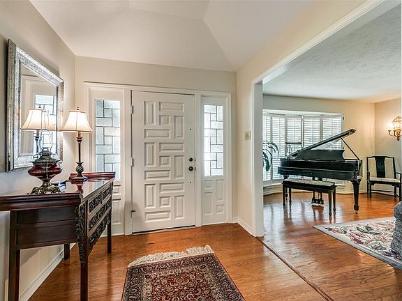 3rd image of 4409 Echo Glen Dr