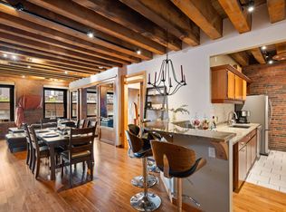 28 Atlantic Ave #320, Boston, MA 02110