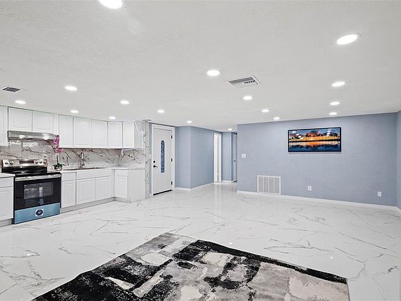 5th image of 3332 Wilson Dr