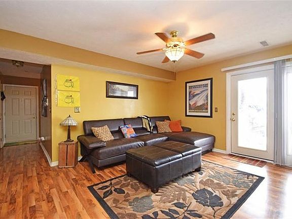 3rd image of 150 Herrington Ct APT 1