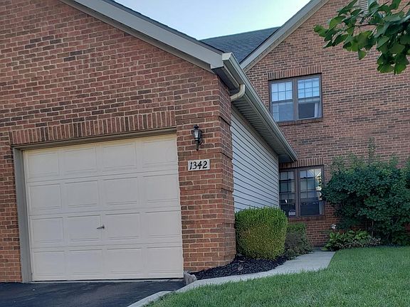 2nd image of 1342 Brookview Cir