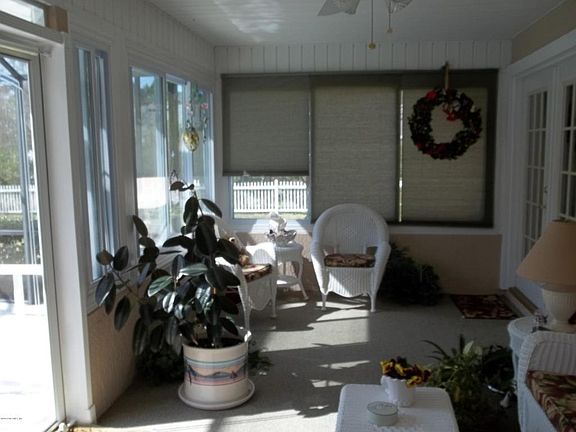 4th image of 1212 Beekman Dr